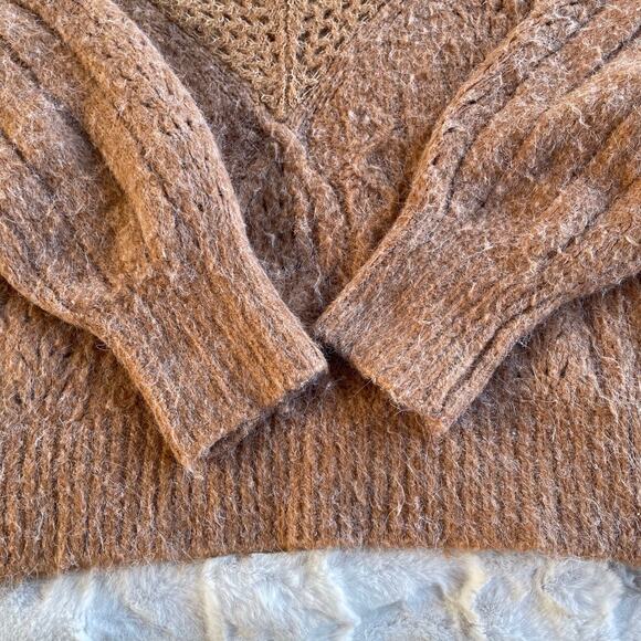 🔥Express Cable Knit Fuzzy Soft Pullover Sweater Bohemian Earthy Brown Size S - Picture 9 of 15